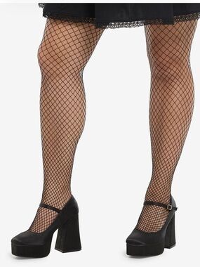 Hot Topic Plus Size Black Fishnet Tights